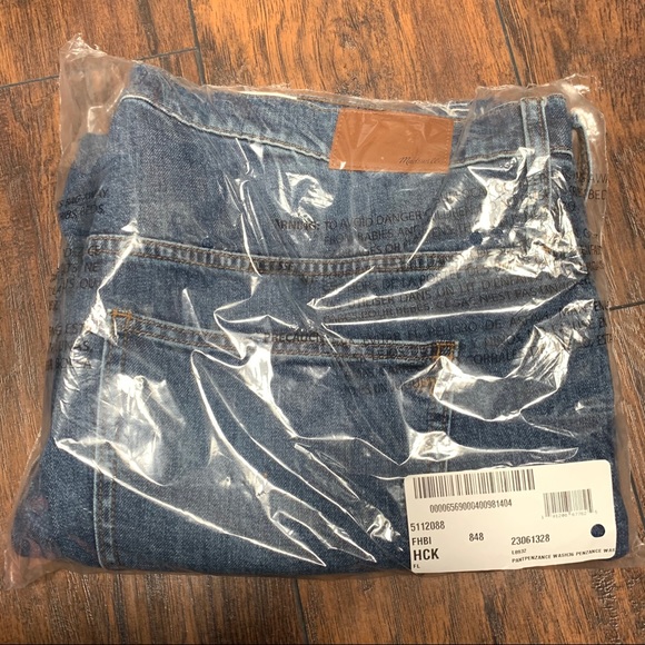 NWT Madewell The Perfect Vintage High Waist Side Slit Crop Jeans Style L8932 - Picture 3 of 7